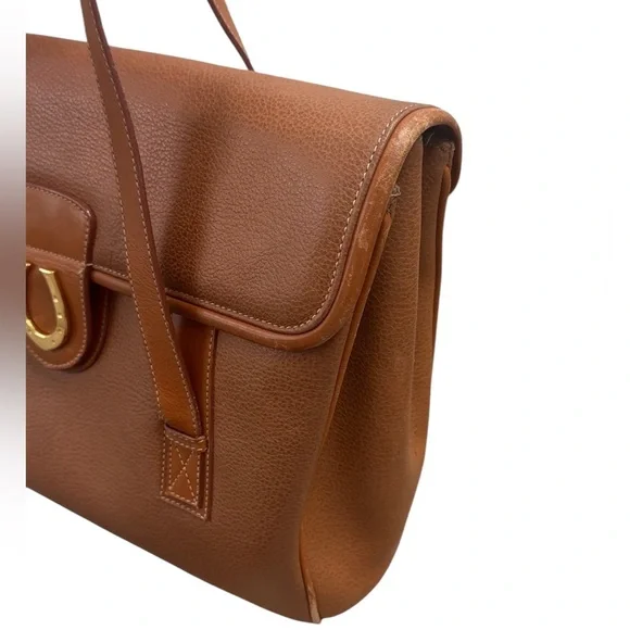 Gucci Vintage Saddle Bag - Picture 5 of 15